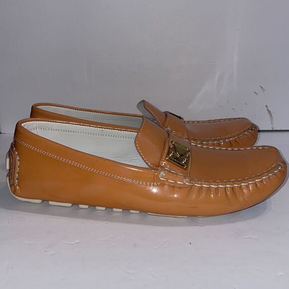 LOUIS VUITTON SUHALI ROSE LOMBOK
DRIVING LOAFER - Picture 6 of 14